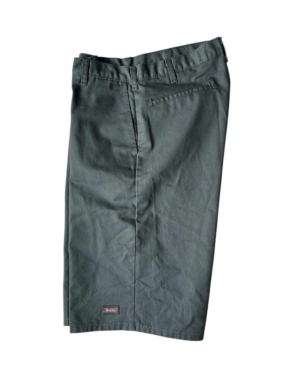 Dickies men’s gray 13 Inch skater work shorts 33”